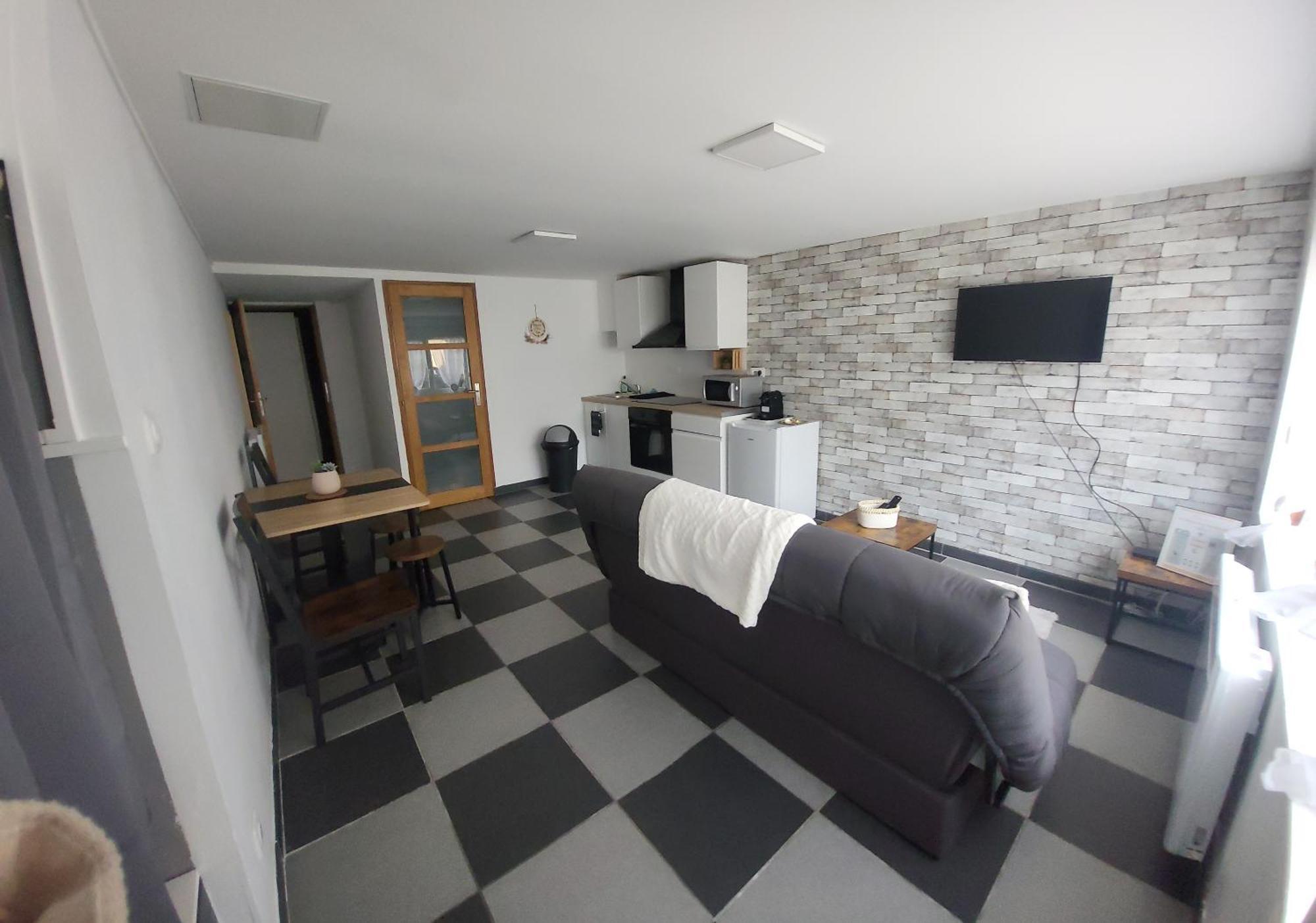 Joli T2 Bed and Breakfast Cucq Exteriör bild